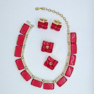 Lisner Red/Gold Thermoset Jewelry Set, Choker, Earrings & Cufflinks. Vintage 50s